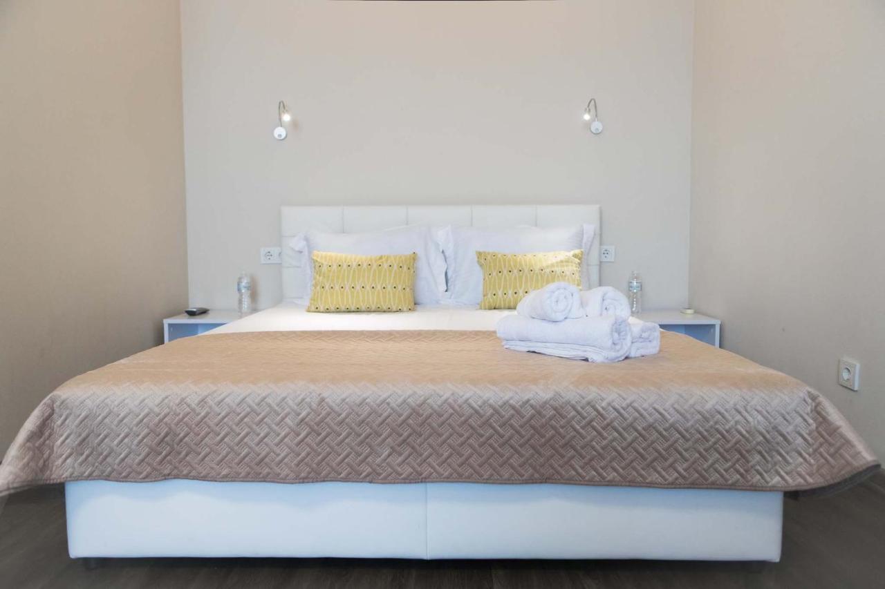 Просторная Однокомнатная Жк Счастливый Appartement Dnjepropetovsk Buitenkant foto
